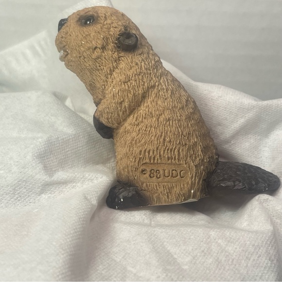 Vintage United Design Beaver sculpture figurine - Picture 4 of 11